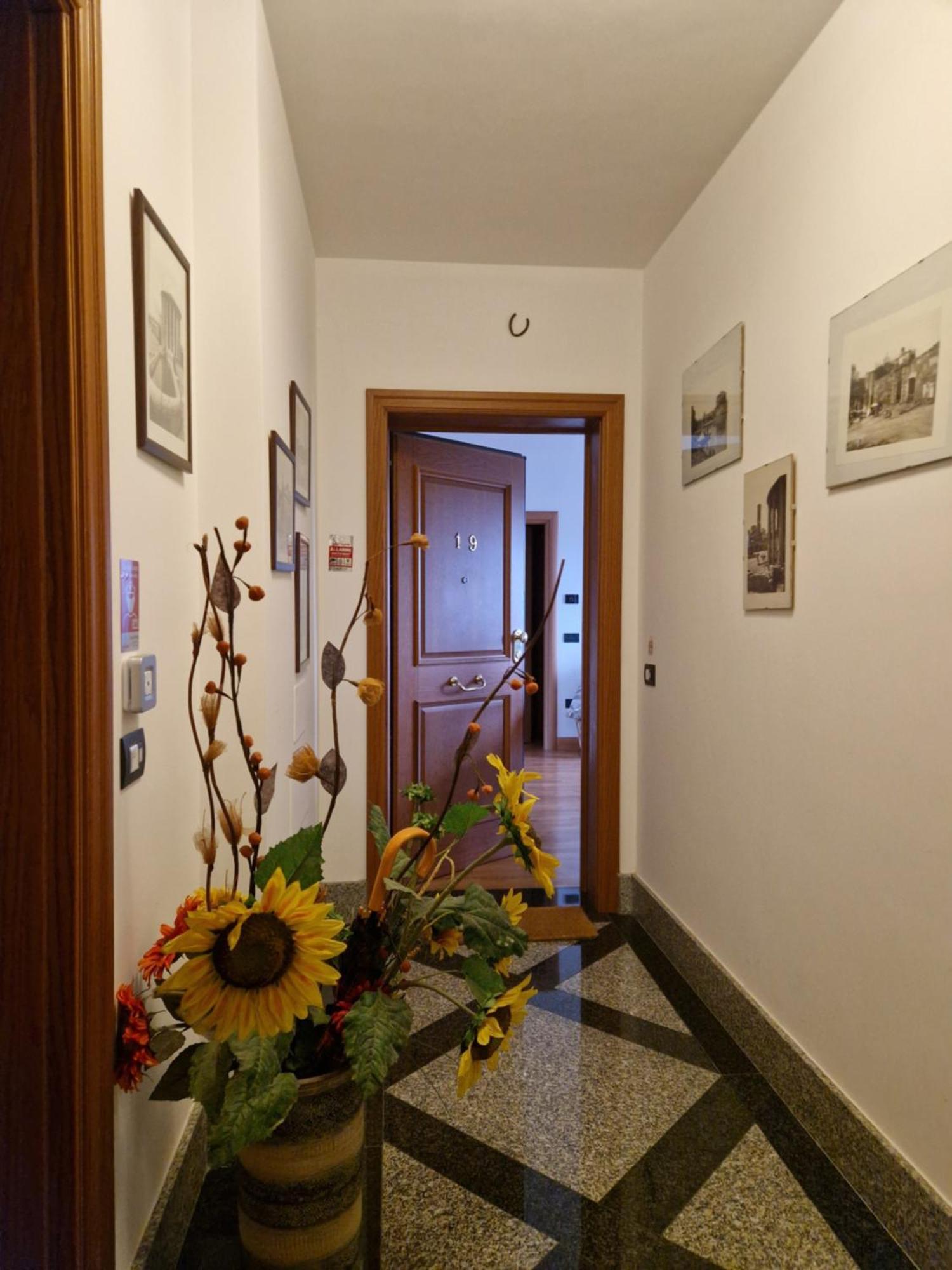 5 Floor Rome