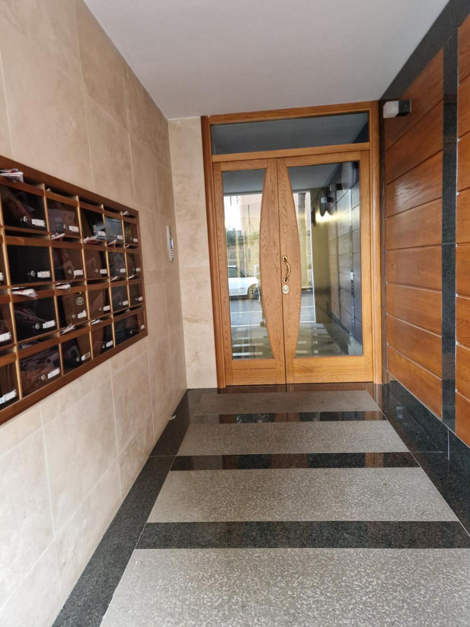 5 Floor *